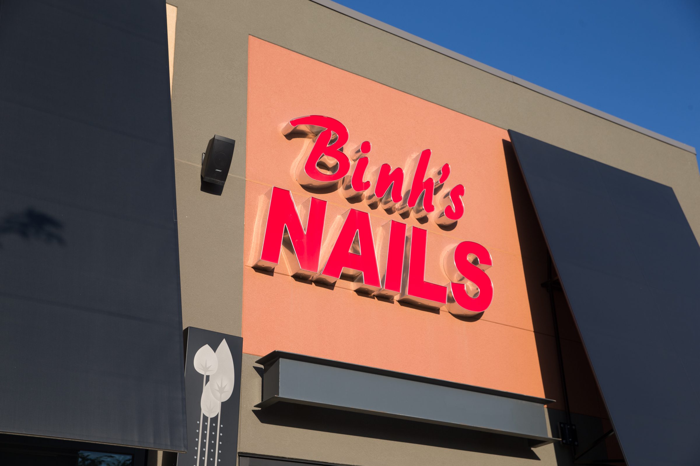 Binh's Nails Emerald Hills Centre